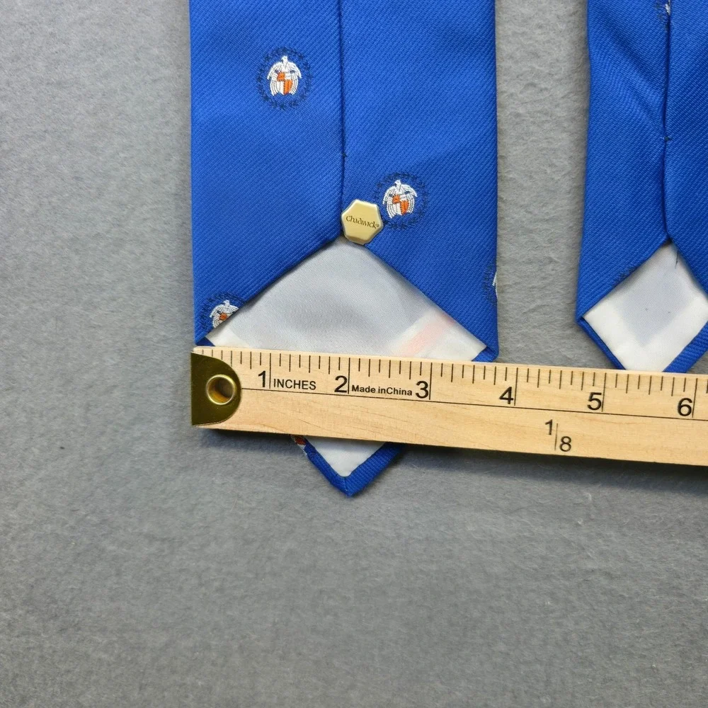 Chadwick by Wembley Men's Blue Necktie Size 3.75x54.5